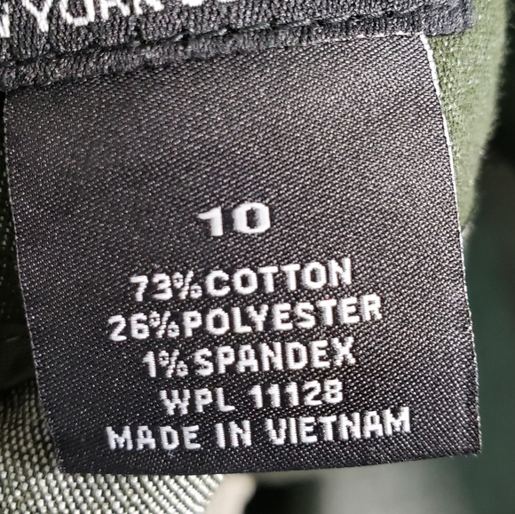 NYC Dark Green Back Slit Straight Skirt w/ Pockets Size 10 - Picture 7 of 8